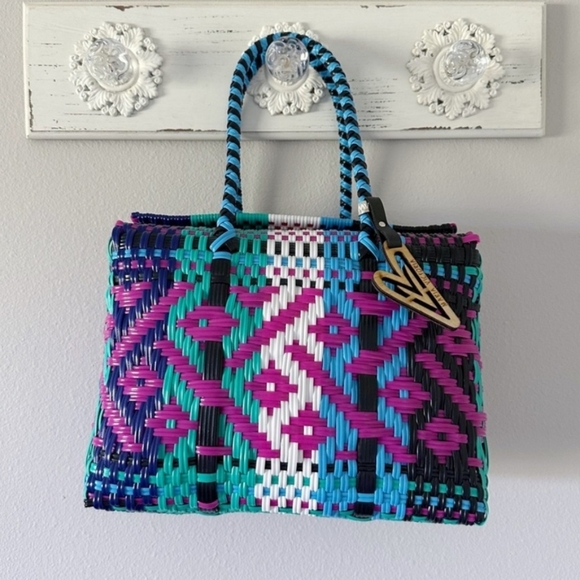 Maria Victoria Woven Basket Tote Bag - Picture 1 of 6